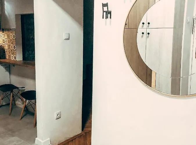 Royal Flats Old Town