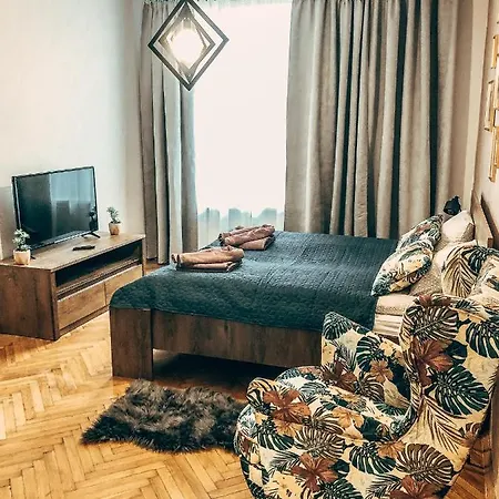 Royal Flats Old Town *